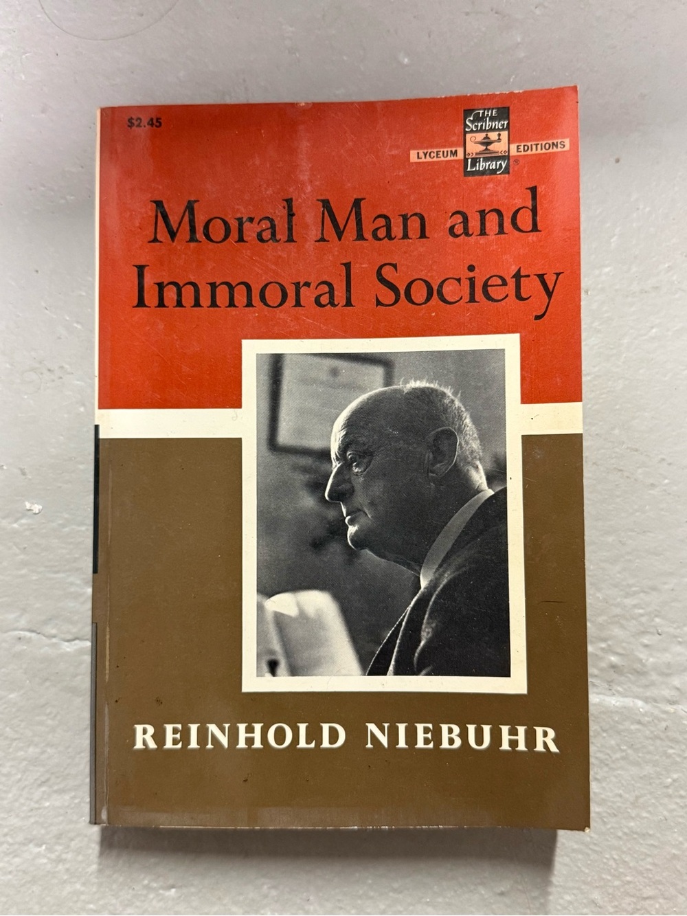 Moral Man and Immoral Society Reinhold Niebuhr Scribner Paperback Vintage